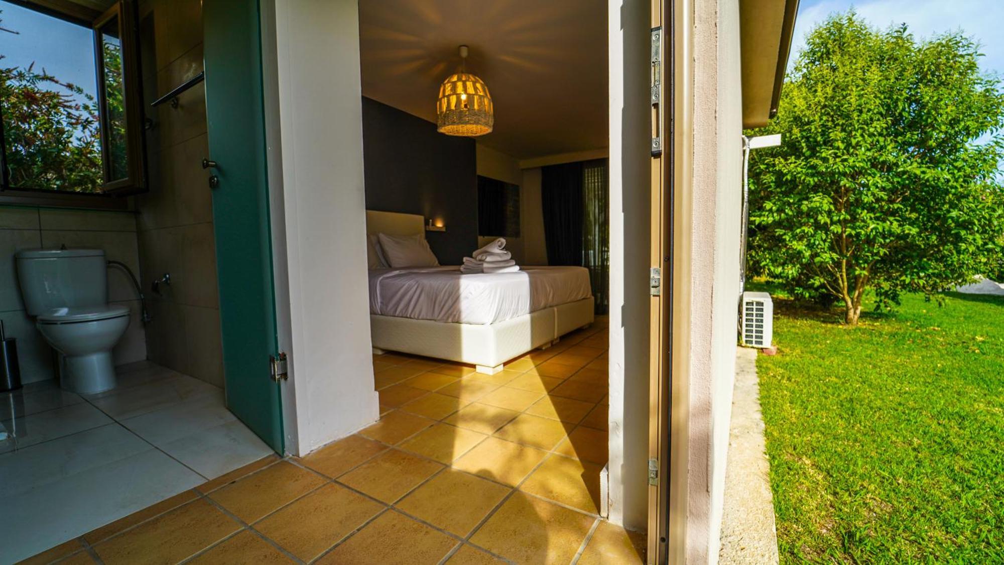 Cape North West Hotell Parga Exteriör bild