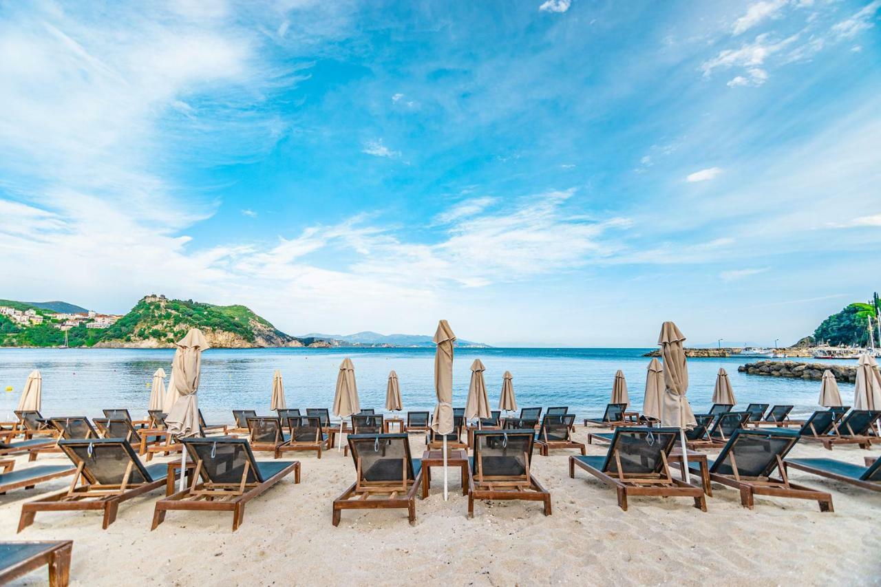 Cape North West Hotell Parga Exteriör bild